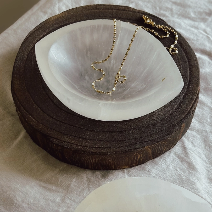 bowl foglia in Selenite